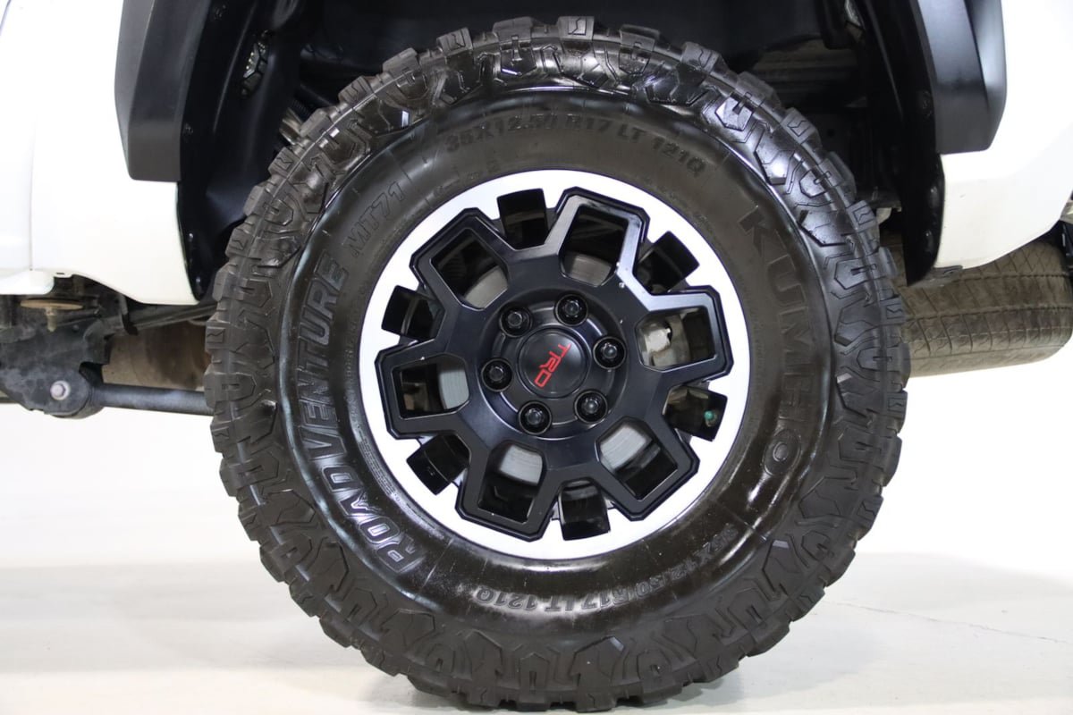 Used 2024 Toyota Tacoma TRD Off-Road AWD/4WD image 69