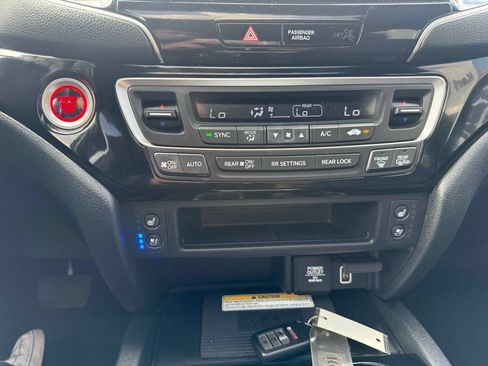 Used 2022 Honda Passport Elite image 12
