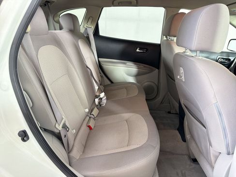 Used 2013 Nissan Rogue SV AWD/4WD image 28