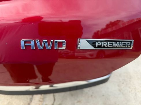 Used 2018 Chevrolet Equinox Premier AWD/4WD image 23