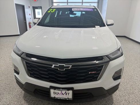 Used 2023 Chevrolet Traverse RS AWD/4WD image 7