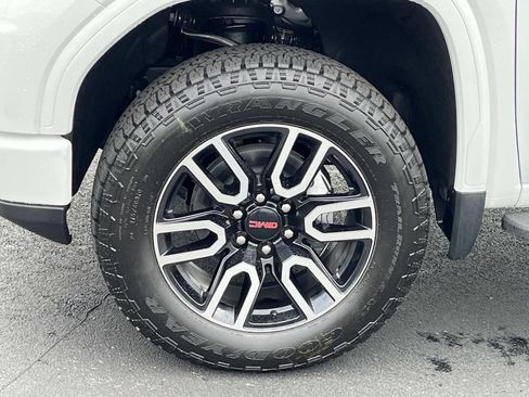 New 2026 GMC Sierra 1500 AT4 w/ AT4 Premium Package AWD/4WD image 13