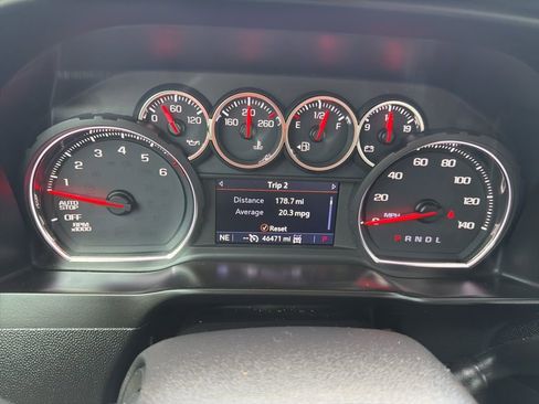 Used 2019 Chevrolet Silverado 1500 LTZ w/ LTZ Plus Package AWD/4WD image 8