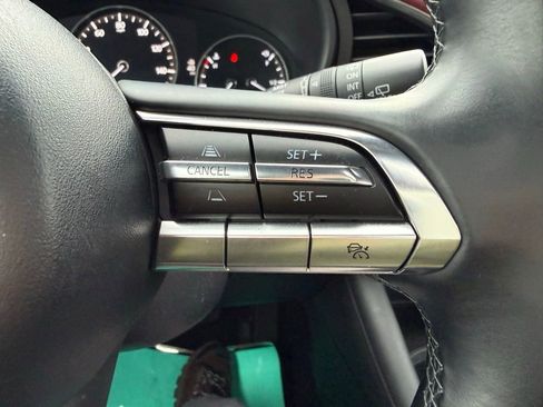 Used 2021 MAZDA MAZDA3 s image 18