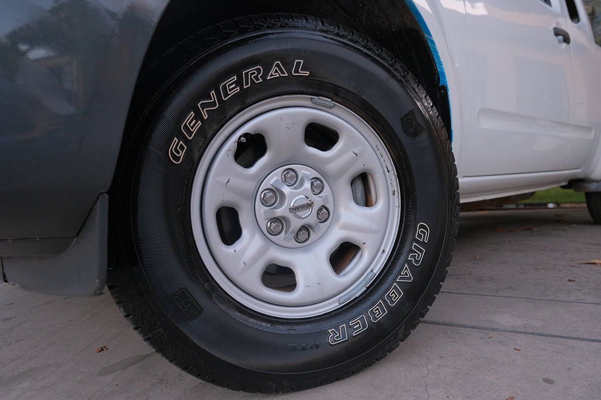 Used 2019 Nissan Frontier S RWD image 38