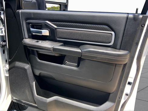 Used 2025 RAM 2500 Big Horn AWD/4WD image 23