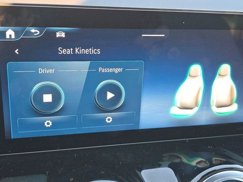 Certified 2026 Mercedes-Benz GLA 250 4MATIC image 12