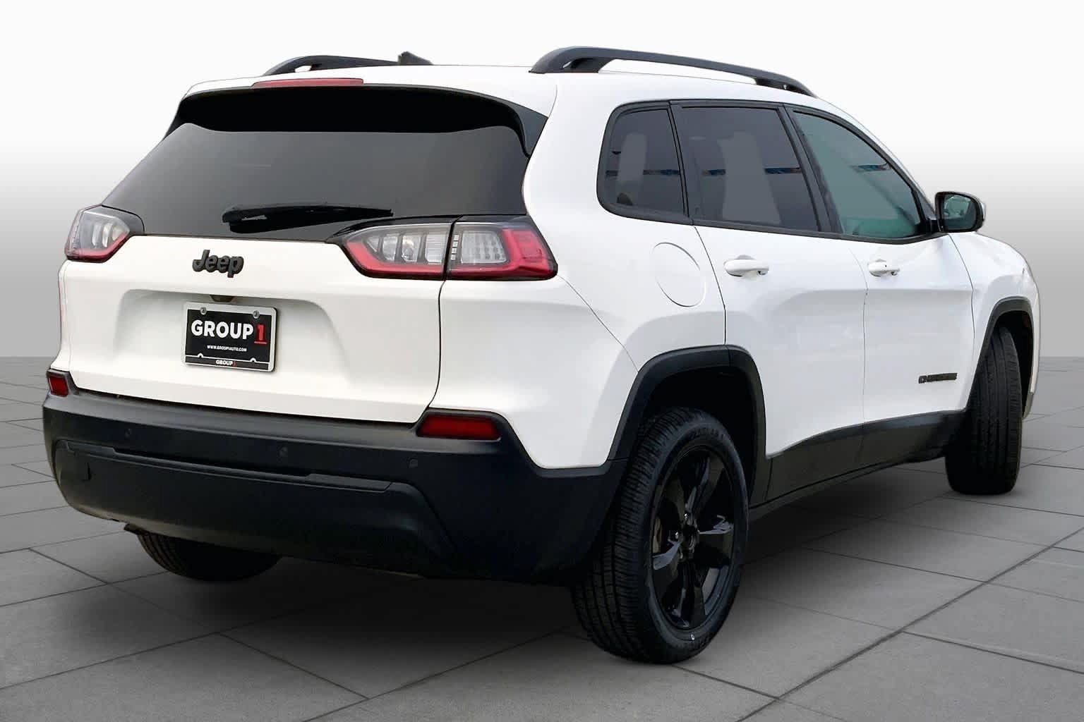 Used 2020 Jeep Cherokee Latitude Plus FWD image 11
