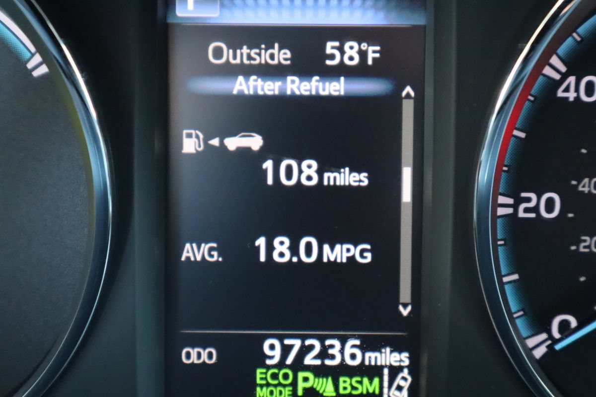 Used 2018 Toyota RAV4 XLE w/ Convenience Package AWD/4WD image 46