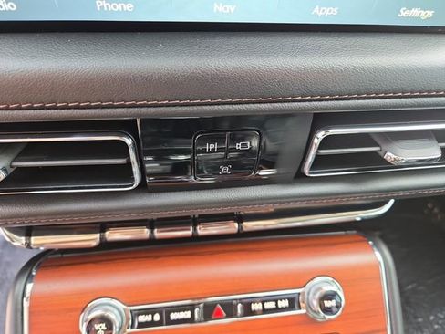 Used 2022 Lincoln Aviator Reserve w/ Equipment Group 201A AWD/4WD image 31