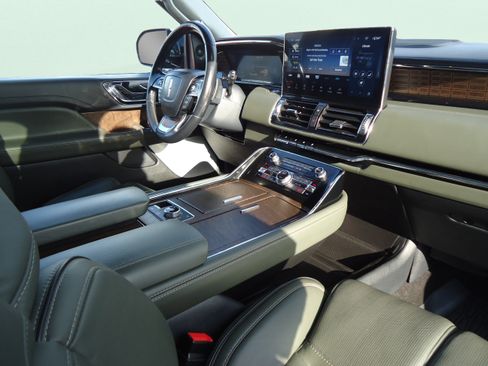 Used 2022 Lincoln Navigator L Black Label AWD/4WD image 20
