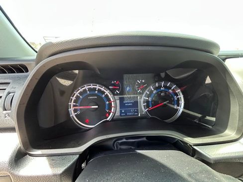 Used 2017 Toyota 4Runner SR5 image 18