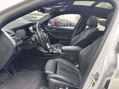 Used 2023 BMW X4 xDrive30i w/ Premium Package image 16