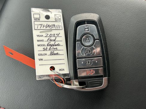 Used 2024 Ford Explorer ST-Line w/ Class IV Trailer Tow Package AWD/4WD image 37