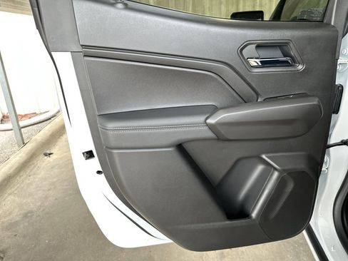 New 2026 GMC Canyon Elevation w/ Convenience Package RWD image 28