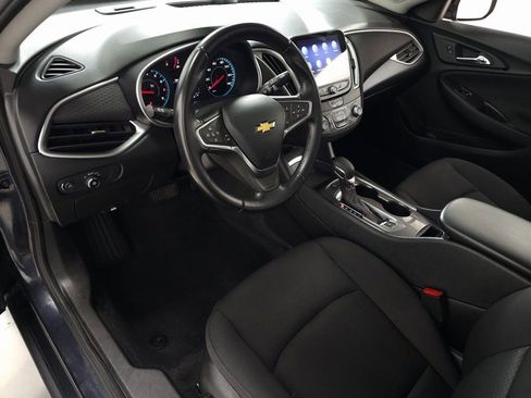 Used 2022 Chevrolet Malibu RS image 16