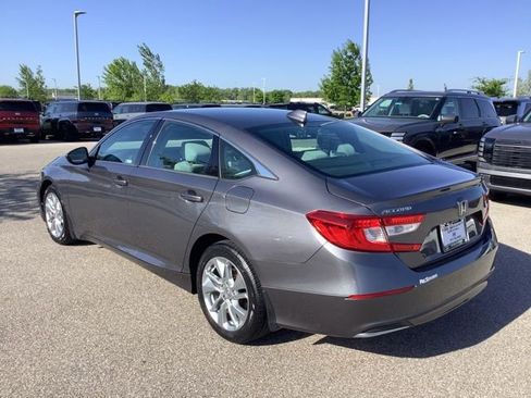 Used 2018 Honda Accord LX image 7