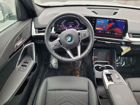 Used 2026 BMW X1 xDrive28i AWD/4WD image 18