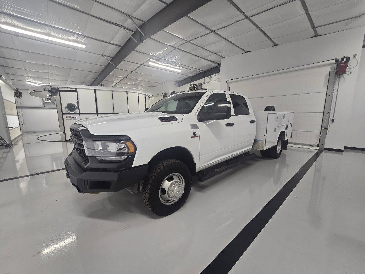 Used 2024 RAM 3500 Tradesman w/ Max Tow Package AWD/4WD image 5