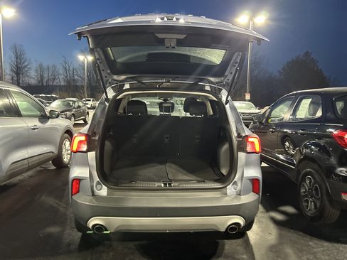 Used 2022 Ford Escape SE image 8