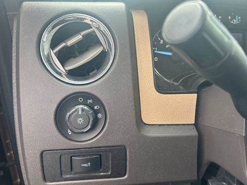 Used 2012 Ford F150 XLT w/ XLT Chrome Pkg RWD image 13