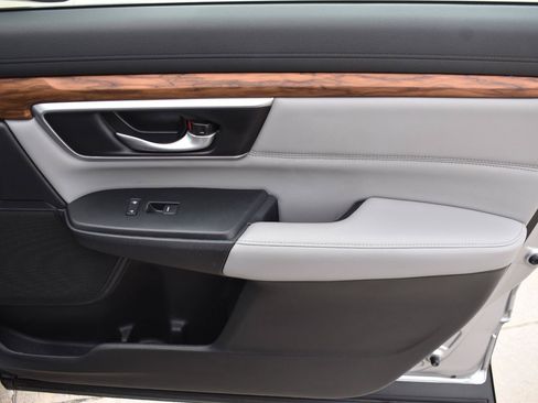 Used 2020 Honda CR-V EX-L image 11