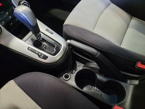 Used 2016 Chevrolet Cruze LS FWD image 26