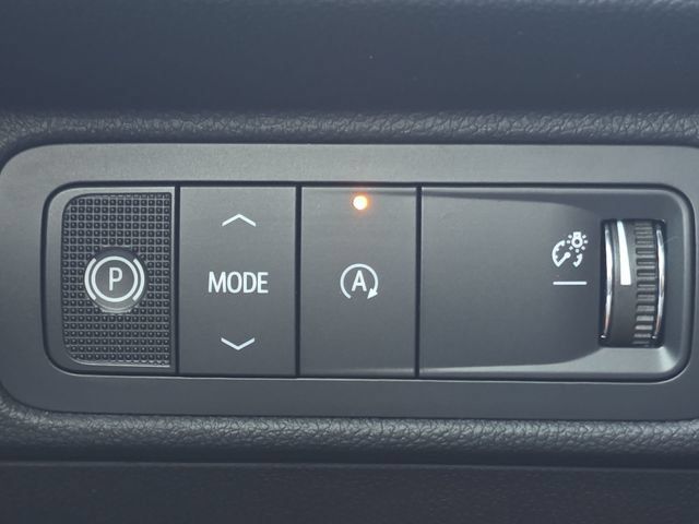 Used 2027 Chevrolet Traverse LT w/ Driver Confidence Package FWD image 18