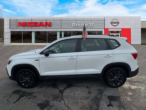 Used 2024 Volkswagen Taos S image 5