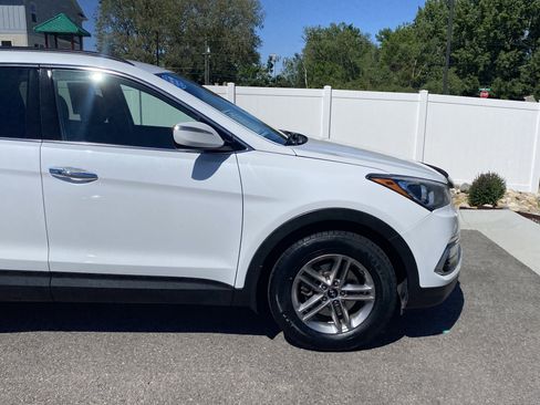 Used 2018 Hyundai Santa Fe Sport w/ 2.4L Value Package 02 AWD/4WD image 8