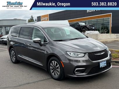 Used 2022 Chrysler Pacifica Limited