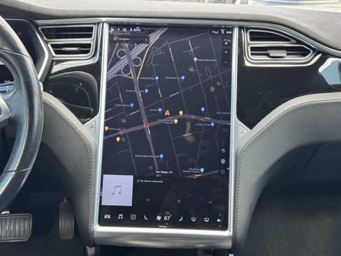 Used 2015 Tesla Model S AWD image 24
