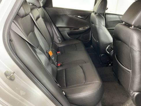 Used 2017 Chevrolet Malibu LT w/ Leather Package FWD image 19