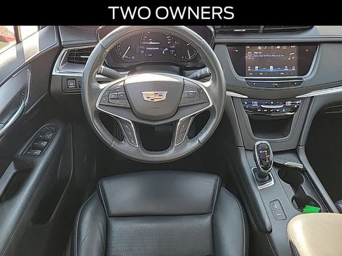Used 2018 Cadillac XT5 Premium Luxury FWD image 10