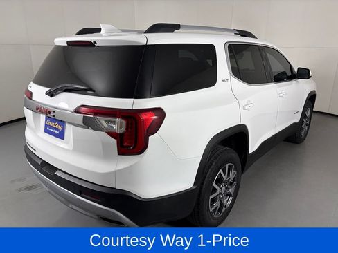 Used 2023 GMC Acadia SLT FWD image 9