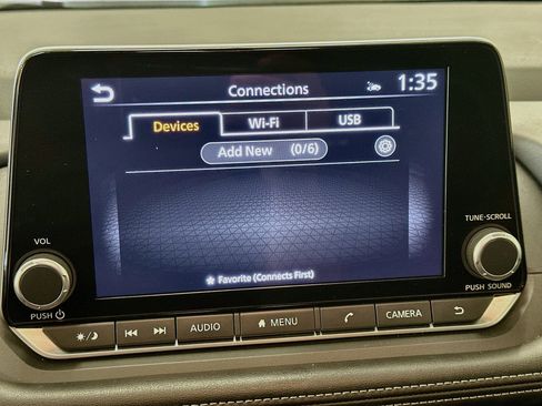 Used 2025 Nissan Rogue SV AWD/4WD image 22