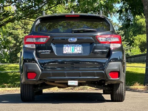 Used 2023 Subaru Crosstrek 2.0i Premium AWD/4WD image 7