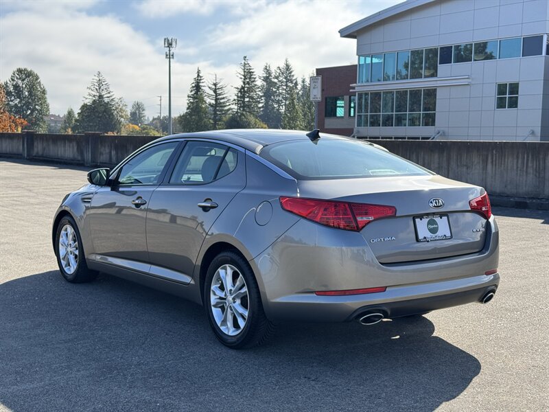 Used 2013 Kia Optima EX w/ Premium Pkg FWD image 3
