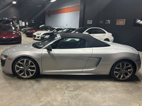 Used 2011 Audi R8 V10 image 6