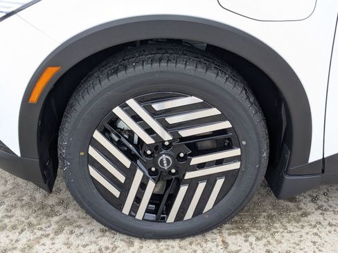 New 2026 Nissan Leaf SV+ w/ Floor Mat Package (SV+) image 12