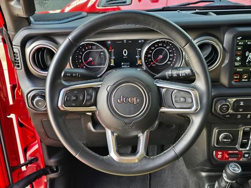 Used 2018 Jeep Wrangler Unlimited Rubicon image 23