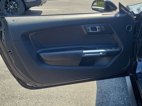 Used 2020 Ford Mustang GT RWD image 16