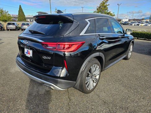 Used 2021 INFINITI QX50 Sensory image 8