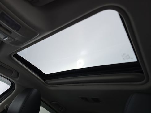 Used 2019 MAZDA CX-5 Touring image 29