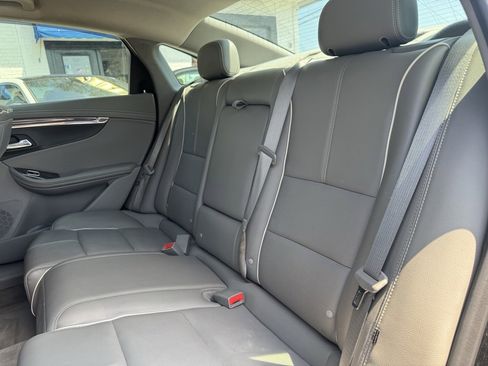 Used 2015 Chevrolet Impala LTZ image 14