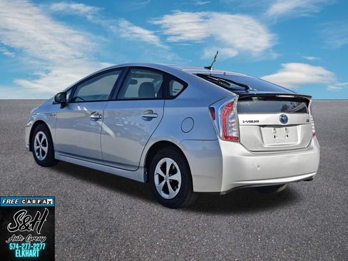 Used 2012 Toyota Prius Four w/ Deluxe Solar Roof Pkg FWD image 15