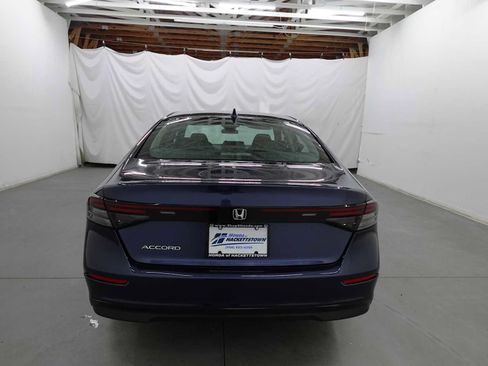 Used 2023 Honda Accord EX image 6