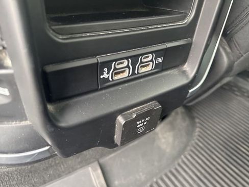 Used 2019 RAM 1500 Big Horn AWD/4WD image 23