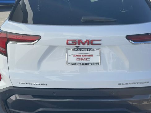 New 2026 GMC Terrain Elevation w/ Elevation Premium Package image 6