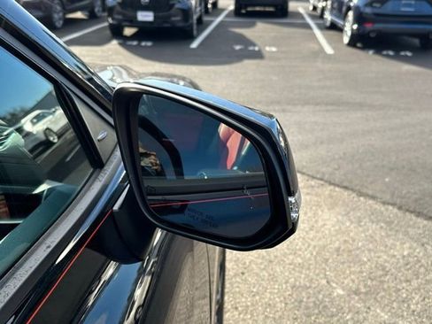 Used 2023 Toyota Highlander XSE image 12